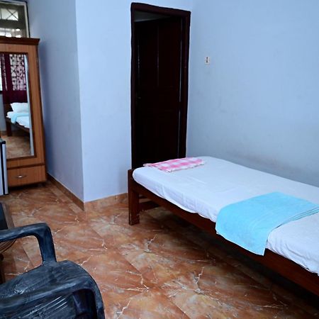Clinton Guest House Колва Екстер'єр фото
